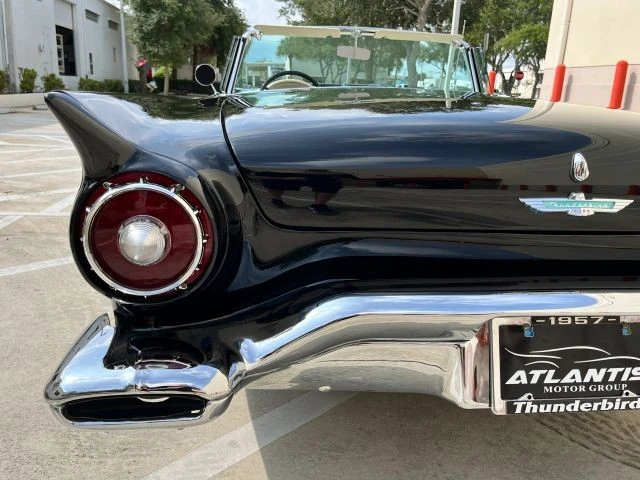 1957 Ford Thunderbird 1st Gen - Image 9 of 21
