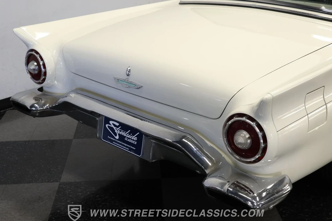 1957 Ford Thunderbird 1st Gen - Image 24 of 31