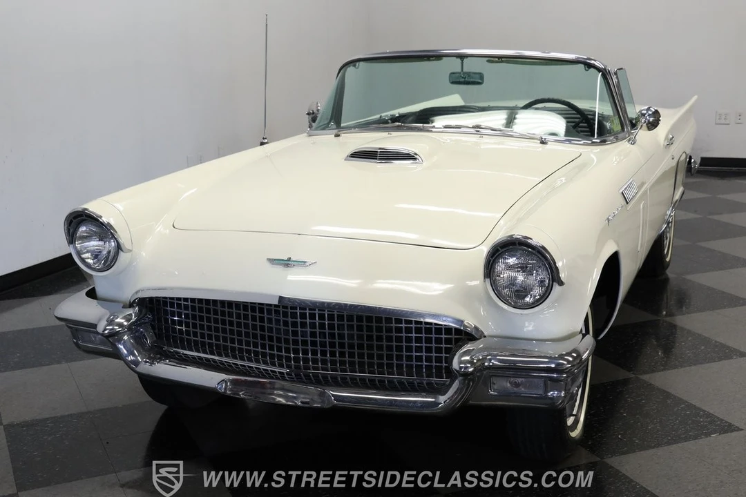 1957 Ford Thunderbird 1st Gen - Image 17 of 31