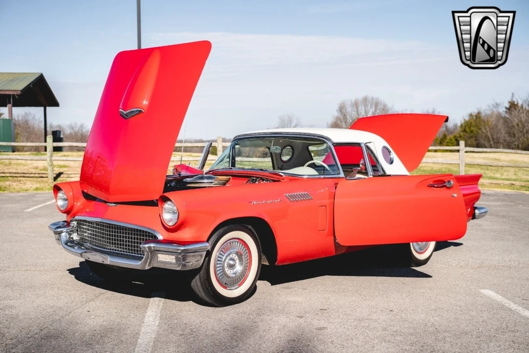 1957 Ford Thunderbird 1st Gen - Image 13 of 21