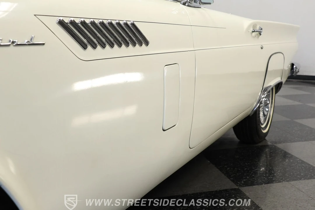 1957 Ford Thunderbird 1st Gen - Image 21 of 31