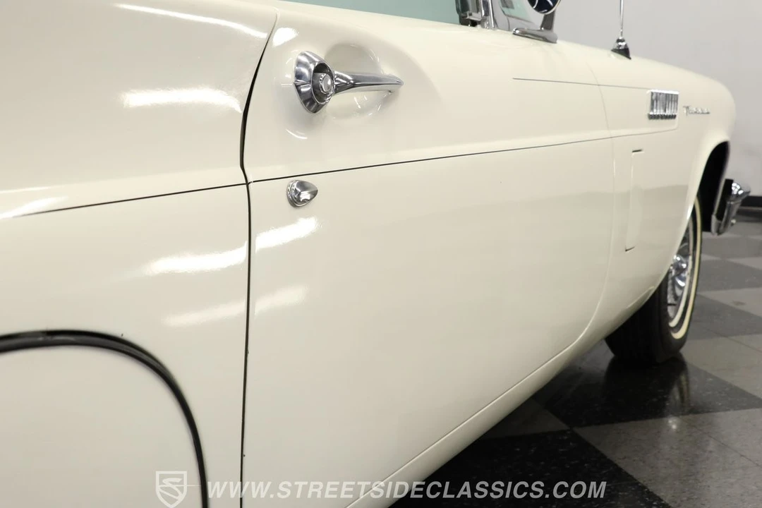 1957 Ford Thunderbird 1st Gen - Image 26 of 31