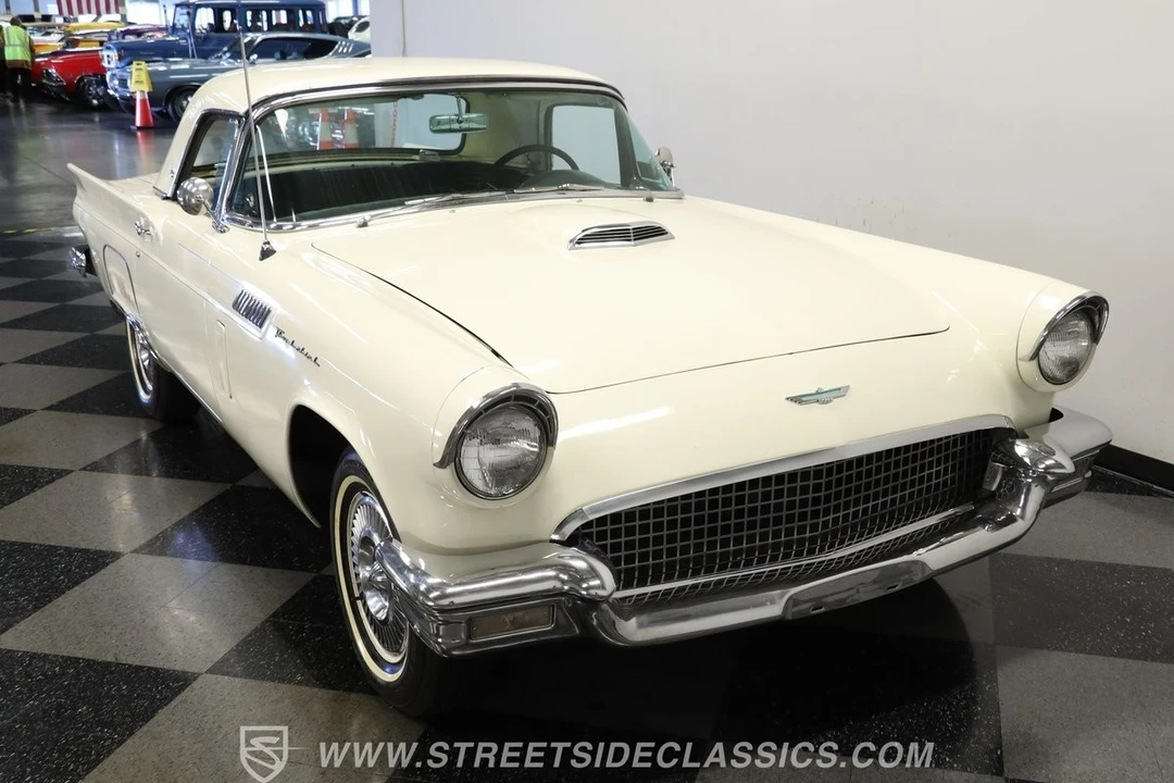 1957 Ford Thunderbird 1st Gen - Image 15 of 21