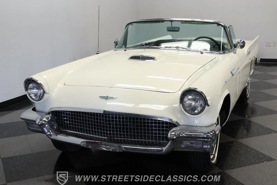 1957 Ford Thunderbird 1st Gen - Image 17 of 21