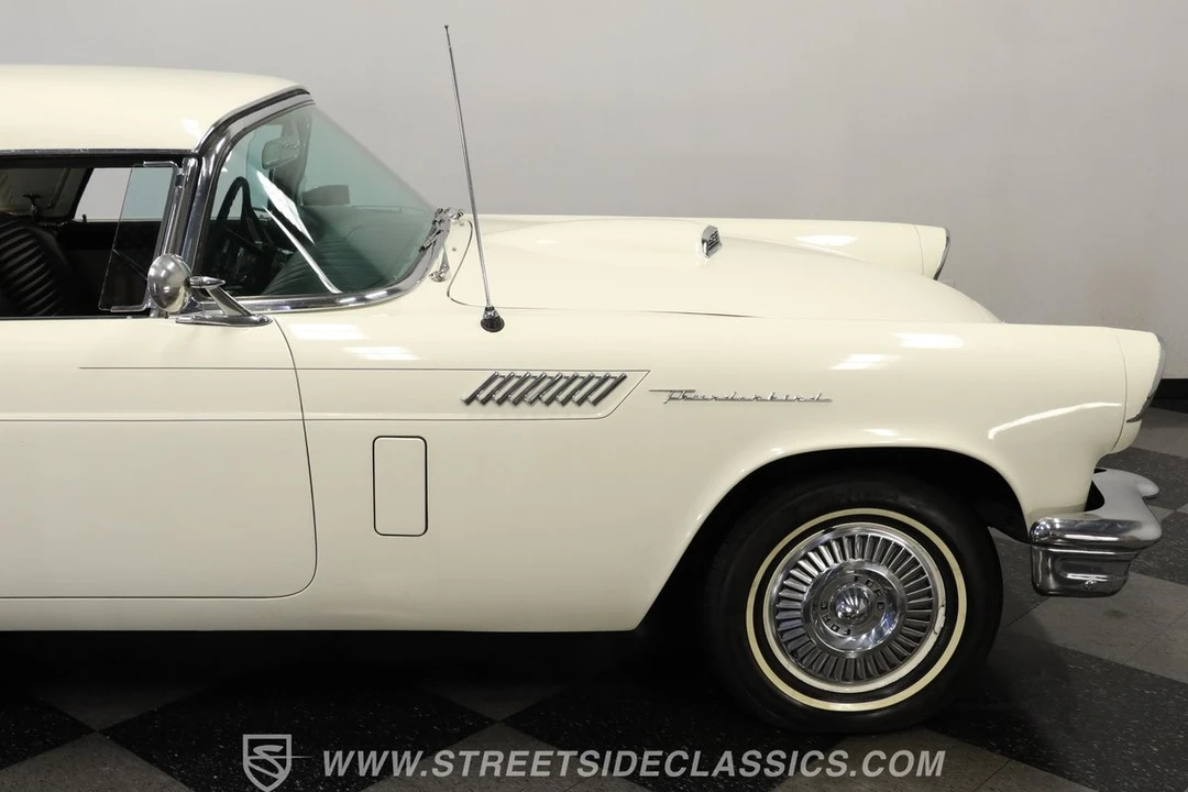 1957 Ford Thunderbird 1st Gen - Image 28 of 31