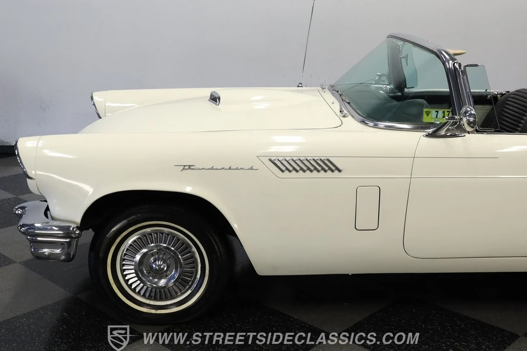 1957 Ford Thunderbird 1st Gen - Image 22 of 31