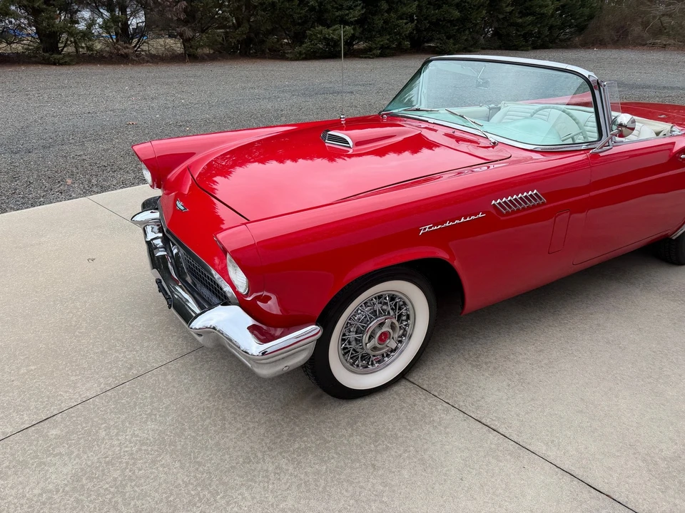 1957 Ford Thunderbird 1st Gen - Image 10 of 21