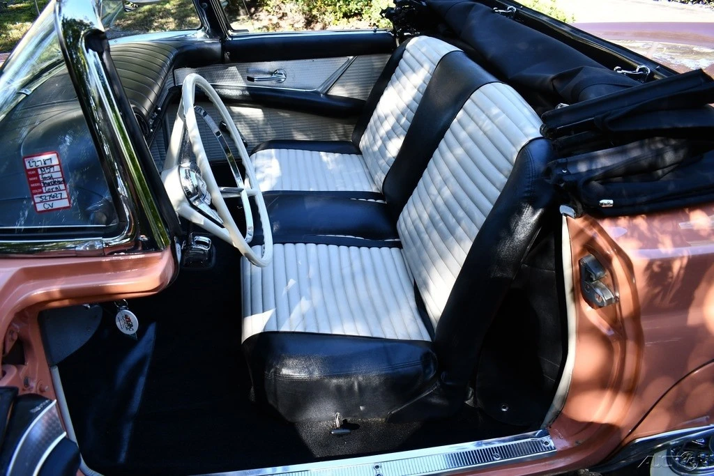 1957 Ford Thunderbird 1st Gen - Image 22 of 24