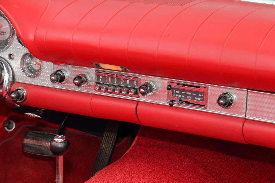 1957 Ford Thunderbird 1st Gen - Image 23 of 31