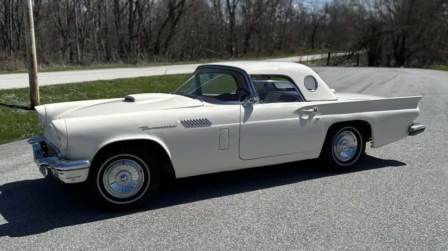 1957 Ford Thunderbird 1st Gen - Image 4 of 7
