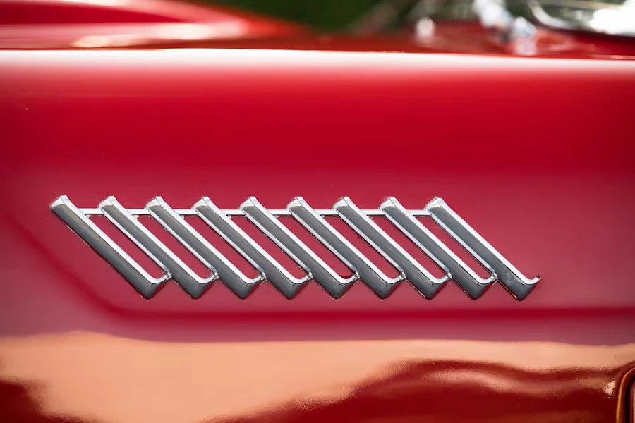 1957 Ford Thunderbird 1st Gen - Image 19 of 31