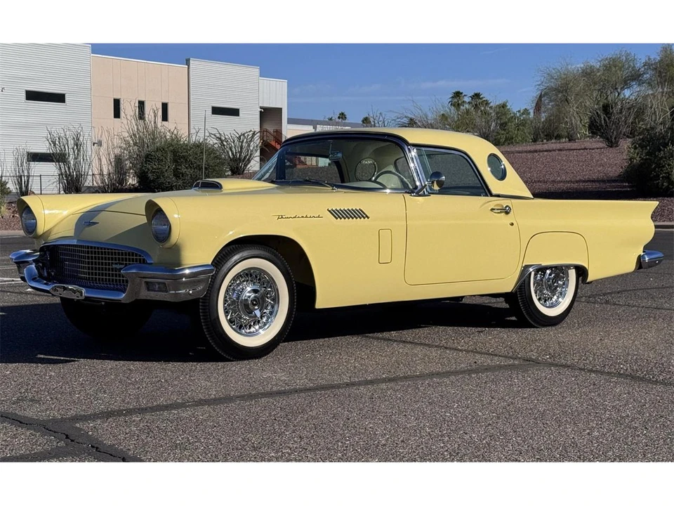 1957 Ford Thunderbird 1st Gen - Image 23 of 31