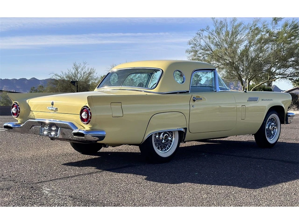 1957 Ford Thunderbird 1st Gen - Image 28 of 31