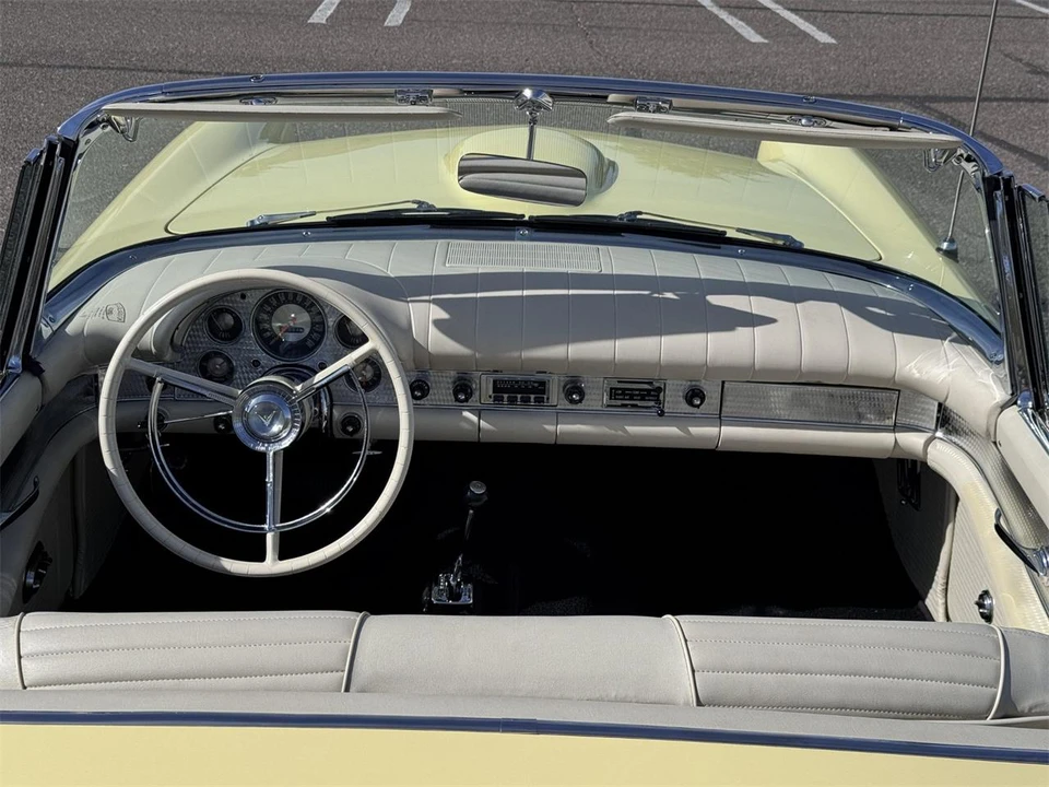 1957 Ford Thunderbird 1st Gen - Image 19 of 31