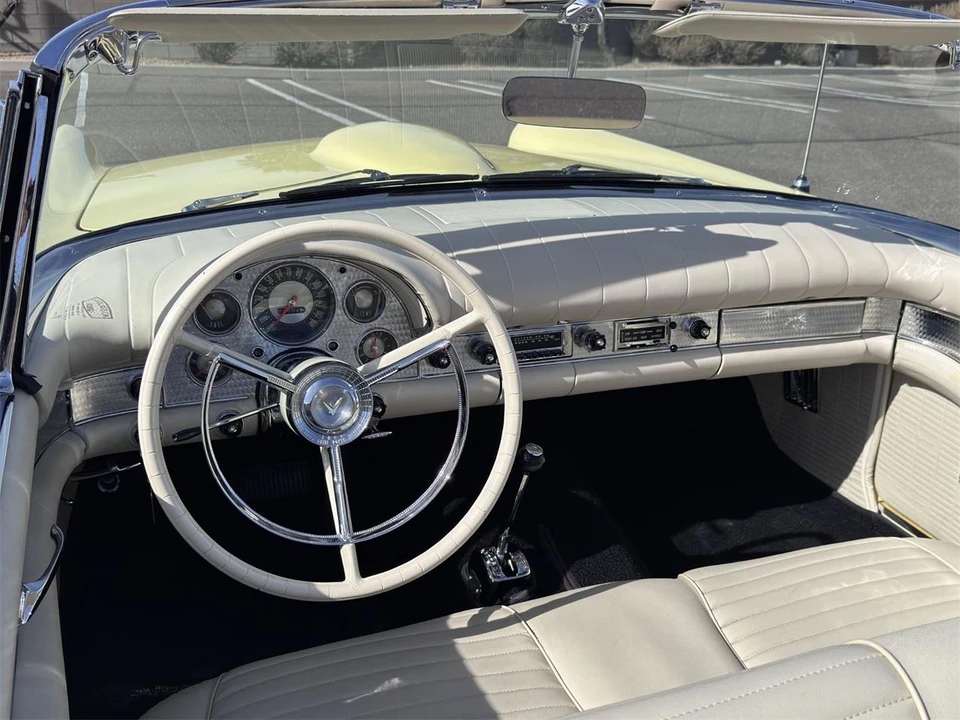 1957 Ford Thunderbird 1st Gen - Image 20 of 31