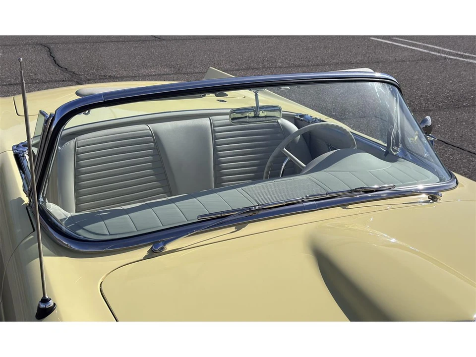 1957 Ford Thunderbird 1st Gen - Image 18 of 31