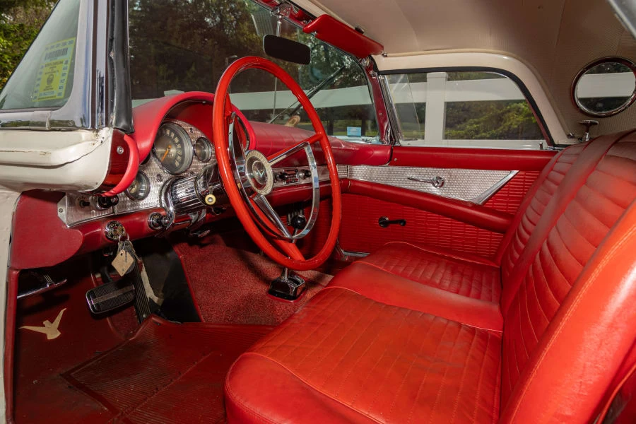1957 Ford Thunderbird 1st Gen - Image 21 of 31