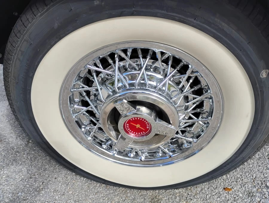 1957 Ford Thunderbird 1st Gen - Image 17 of 31