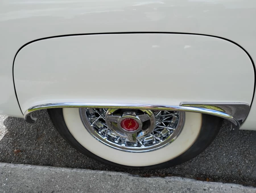 1957 Ford Thunderbird 1st Gen - Image 15 of 31