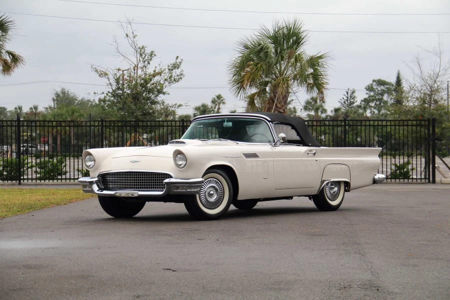 1957 Ford Thunderbird 1st Gen - Image 12 of 28