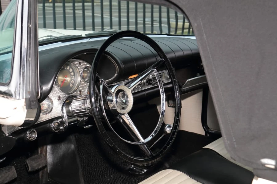 1957 Ford Thunderbird 1st Gen - Image 19 of 28