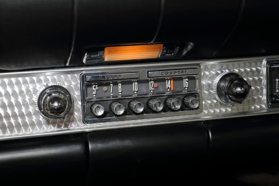 1957 Ford Thunderbird 1st Gen - Image 21 of 28