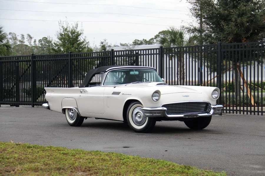1957 Ford Thunderbird 1st Gen - Image 11 of 28