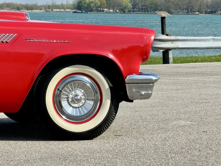1957 Ford Thunderbird 1st Gen - Image 19 of 31