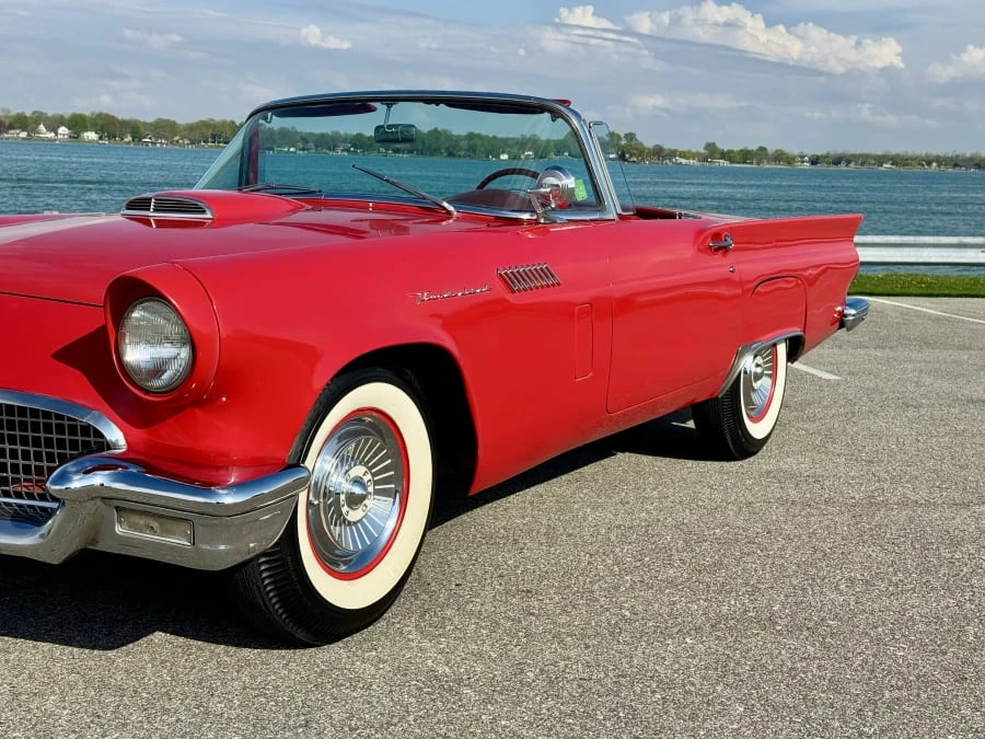 1957 Ford Thunderbird 1st Gen - Image 17 of 31