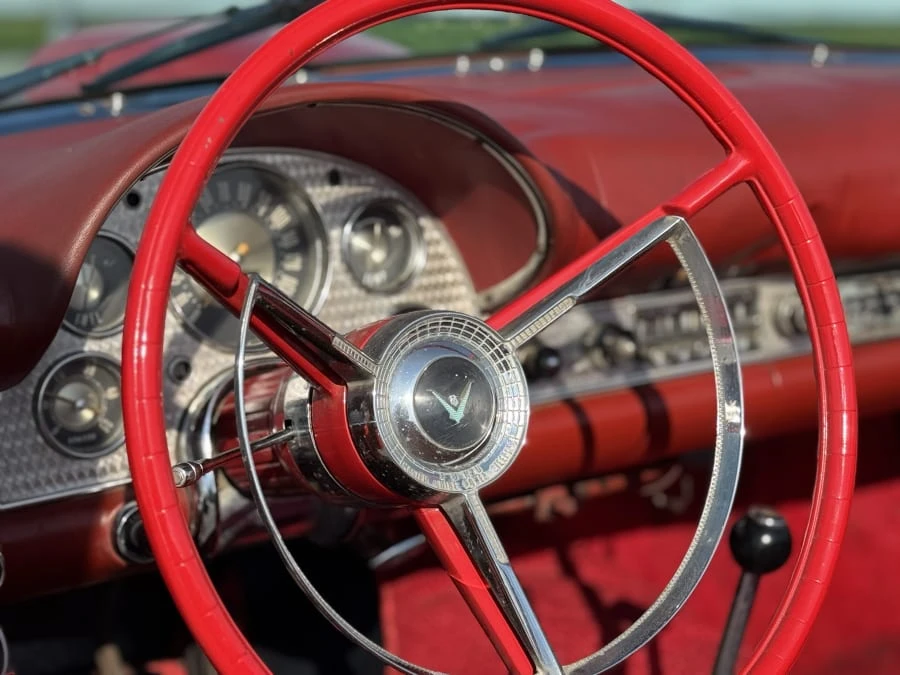 1957 Ford Thunderbird 1st Gen - Image 28 of 31