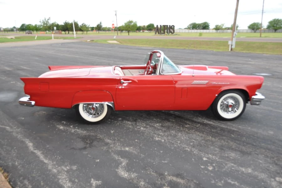 1957 Ford Thunderbird 1st Gen - Image 5 of 12