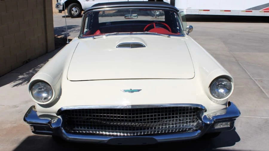 1957 Ford Thunderbird 1st Gen - Image 22 of 31