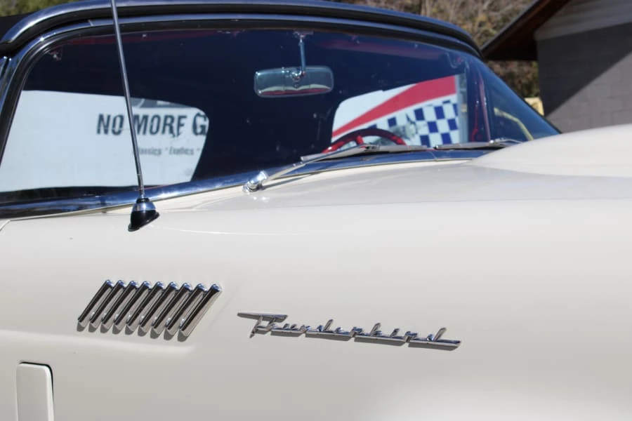 1957 Ford Thunderbird 1st Gen - Image 14 of 31