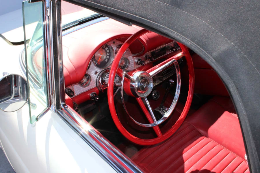 1957 Ford Thunderbird 1st Gen - Image 30 of 31