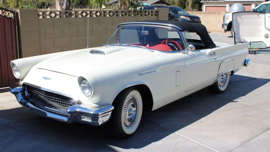 1957 Ford Thunderbird 1st Gen - Image 24 of 31