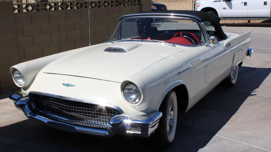1957 Ford Thunderbird 1st Gen - Image 21 of 31