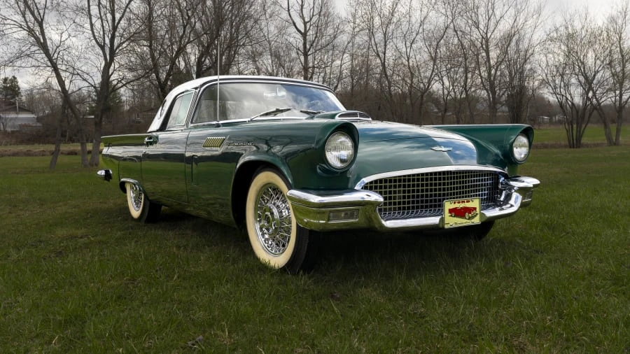 1957 Ford Thunderbird 1st Gen - Image 24 of 31