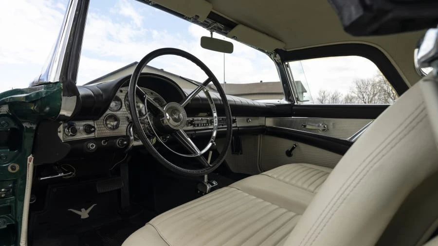 1957 Ford Thunderbird 1st Gen - Image 26 of 31