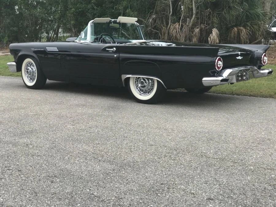 1957 Ford Thunderbird 1st Gen - Image 11 of 20
