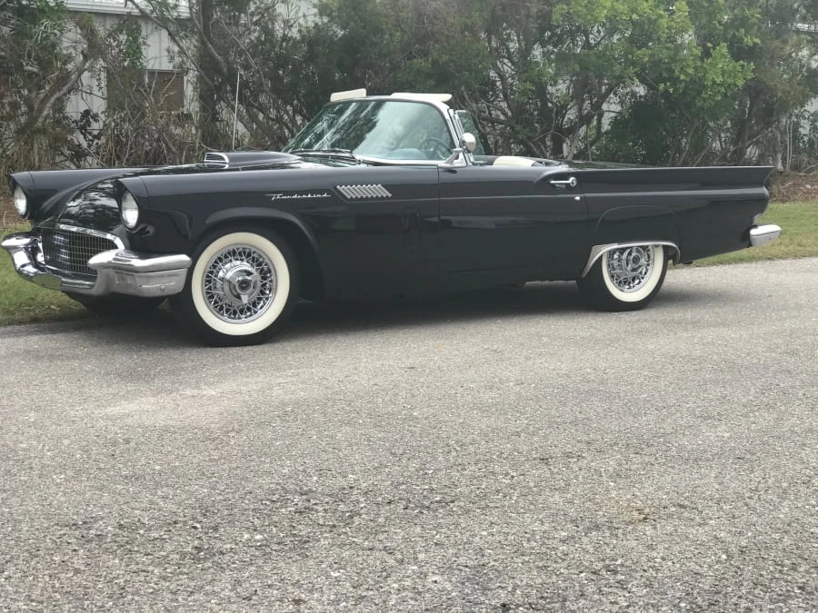 1957 Ford Thunderbird 1st Gen - Image 12 of 20