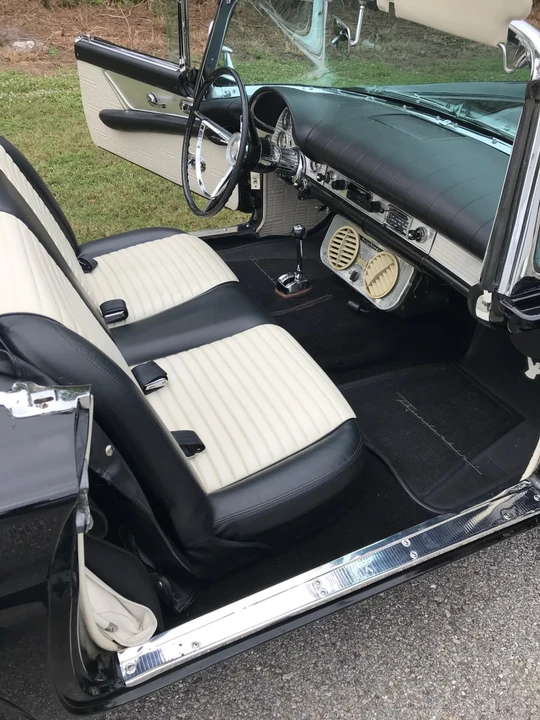 1957 Ford Thunderbird 1st Gen - Image 16 of 20