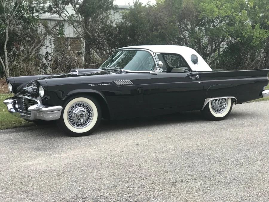 1957 Ford Thunderbird 1st Gen - Image 10 of 20