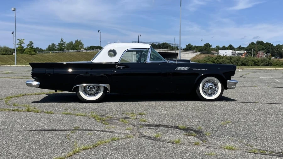 1957 Ford Thunderbird 1st Gen - Image 7 of 24