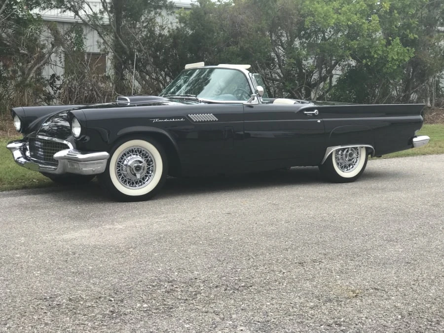 1957 Ford Thunderbird 1st Gen - Image 13 of 20