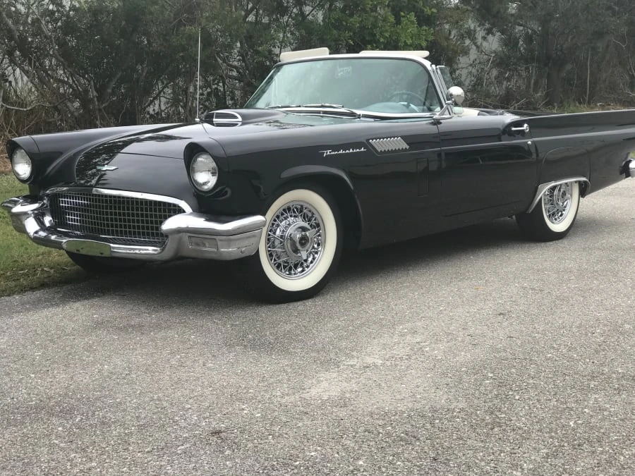 1957 Ford Thunderbird 1st Gen - Image 14 of 20