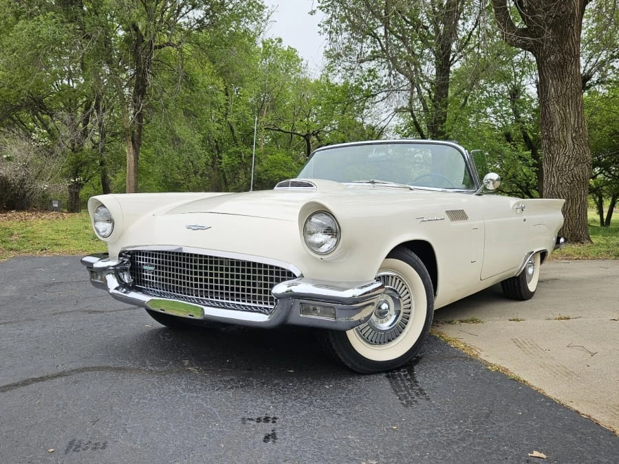 1957 Ford Thunderbird 1st Gen - Image 10 of 21