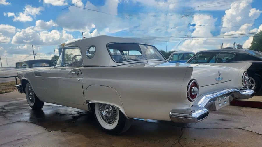 1957 Ford Thunderbird 1st Gen - Image 5 of 9