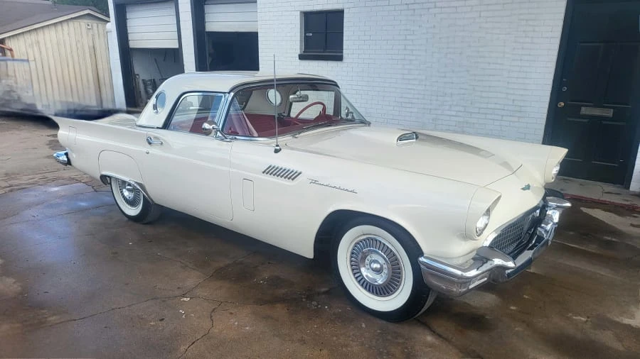 1957 Ford Thunderbird 1st Gen - Image 6 of 9