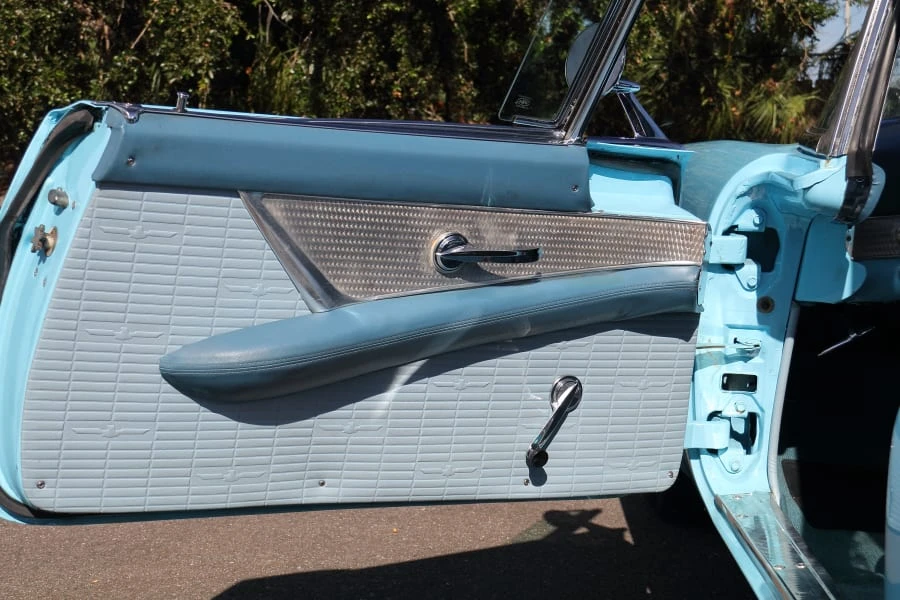 1957 Ford Thunderbird 1st Gen - Image 17 of 25