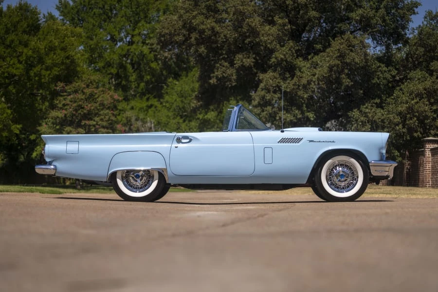1957 Ford Thunderbird 1st Gen - Image 23 of 31